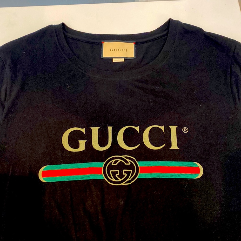 Mens Authentic Gucci T shirt size Medium